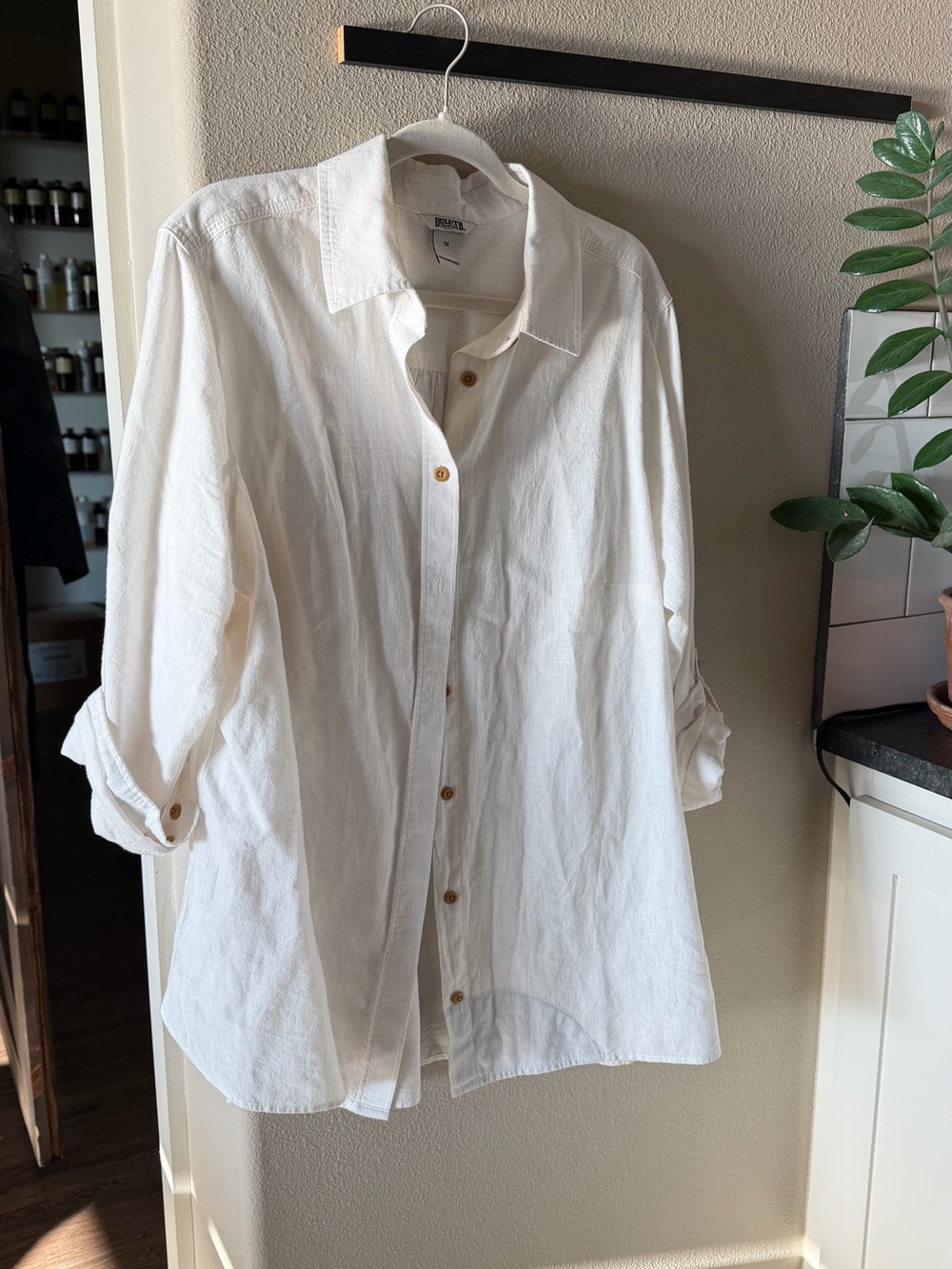 Duluth Trading Co Artisan Hemp White Button-Down Roll-Sleeve Shirt